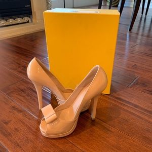 FENDI heels!